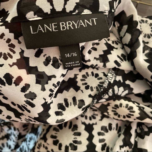 Lane Bryant Black White Floral Sheer Button Up Top - Picture 8 of 10